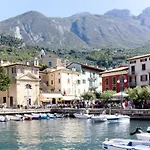 Sopralago Ein In Traumlage Am Gardasee By Interhome * Malcesine